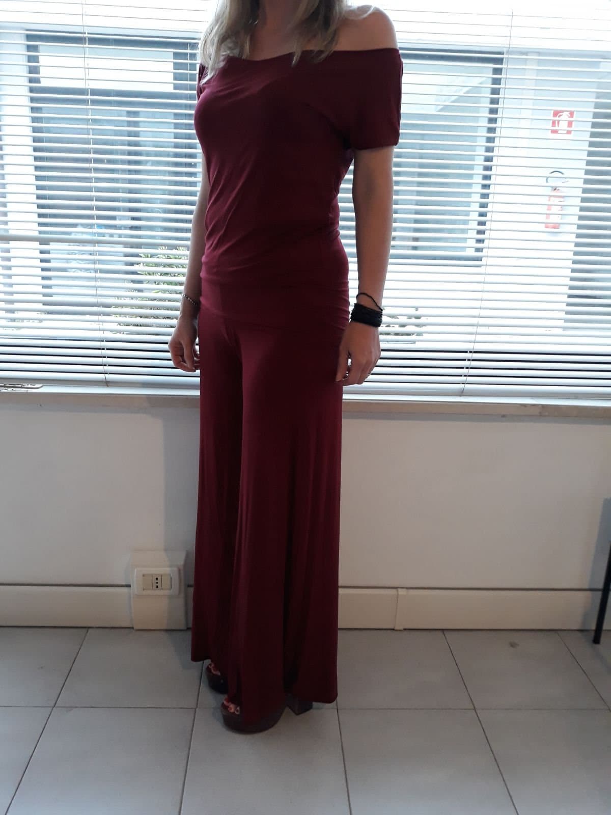 Completo rosso donna in cotone organico