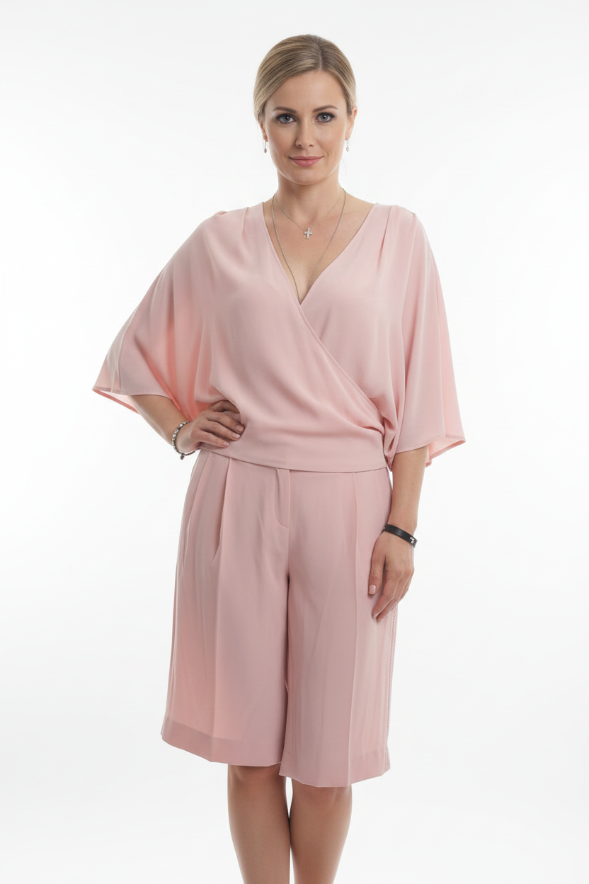 Blusa Rosa con Bermuda in Seta