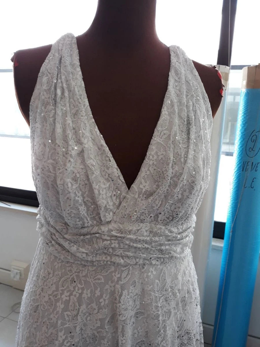 Abito da Cerimonia in Pizzo e Viscosa ; Creato a Mano